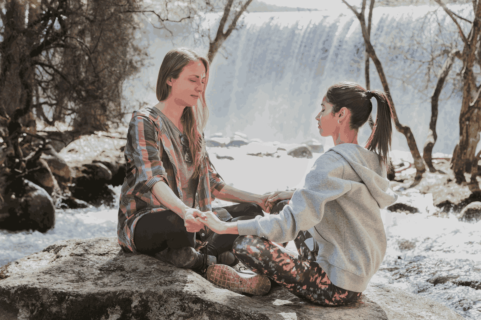 Beyond Traditional Therapy: Understanding Self-Help and Alternative Paths to Emotional Well-Being